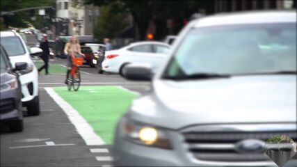 Topless Hottie Shows Big Natural Tits